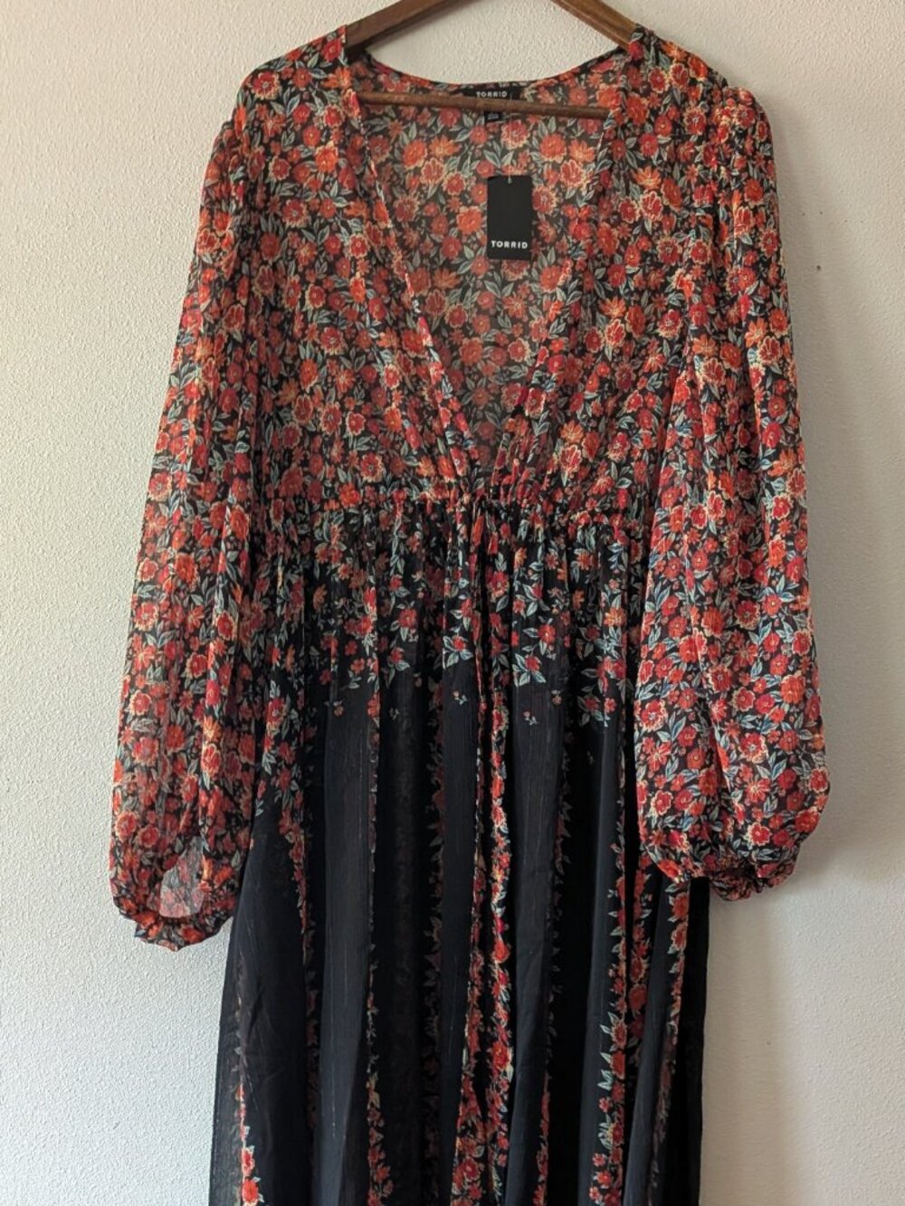 Torrid Front Tie Floral New with Tag